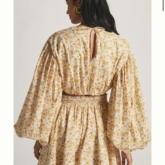 Significant Other Puffed-Sleeve Floral Blouse - Picture 3 of 6